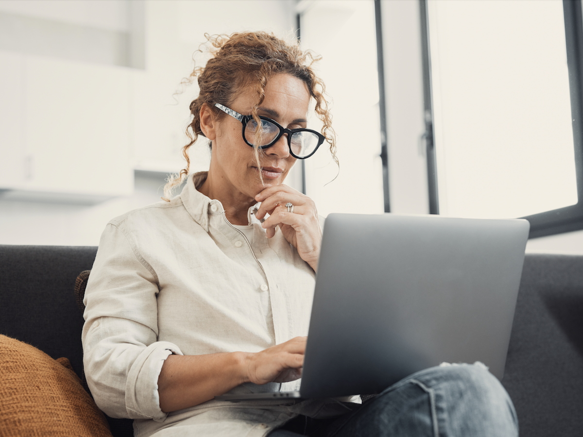 Online Forums as a Tool for Broader Inclusion of Voices on Health Care Communication Experiences and Serious Illness Care: Mixed Methods Study