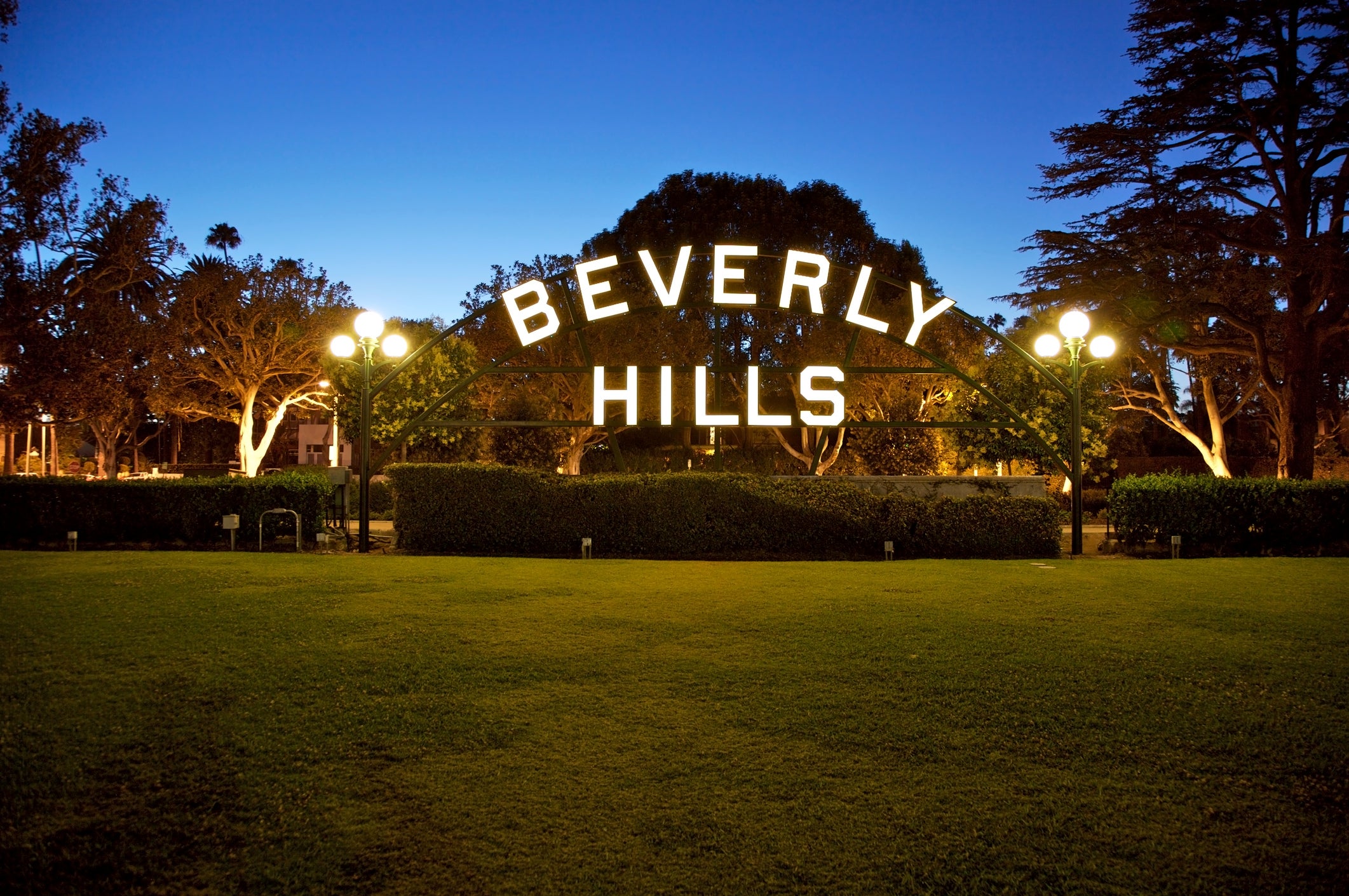 Money to burn: wealthy, white neighborhoods losing their heat shields