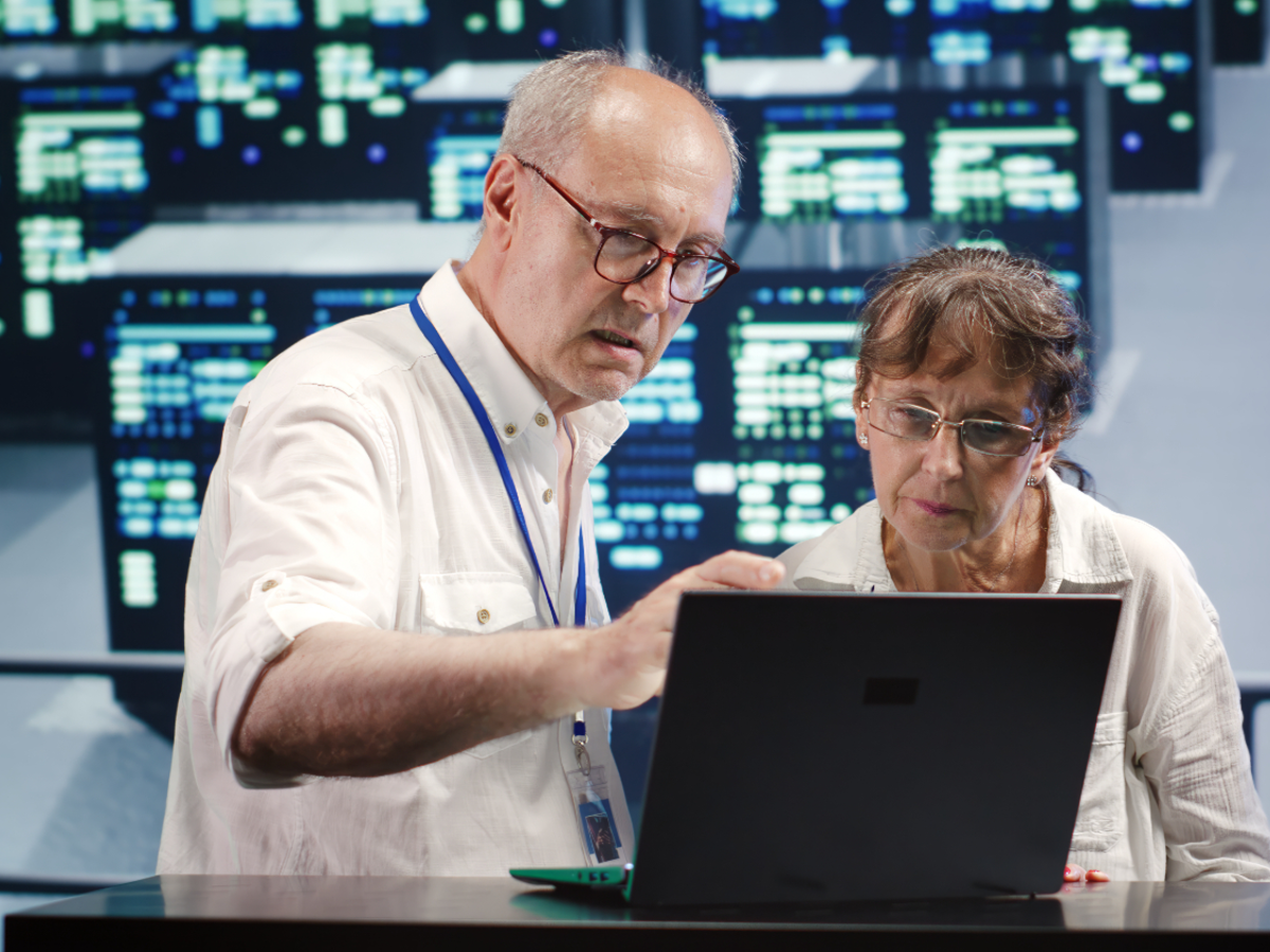Autonomous International Classification of Diseases Coding Using Pretrained Language Models and Advanced Prompt Learning Techniques: Evaluation of an Automated Analysis System Using Medical Text