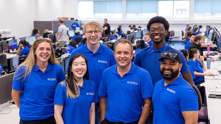 It’s results day – and Clearing advisors are here to help