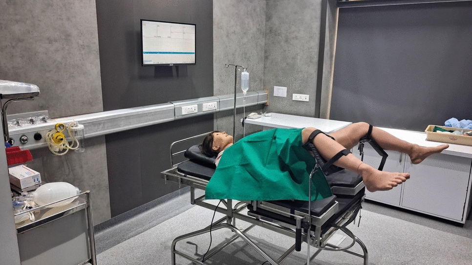 Role of Obstetrics Simulator in Developing Knowledge and Skills of Managing Obstetrics Emergencies in MBBS Interns
