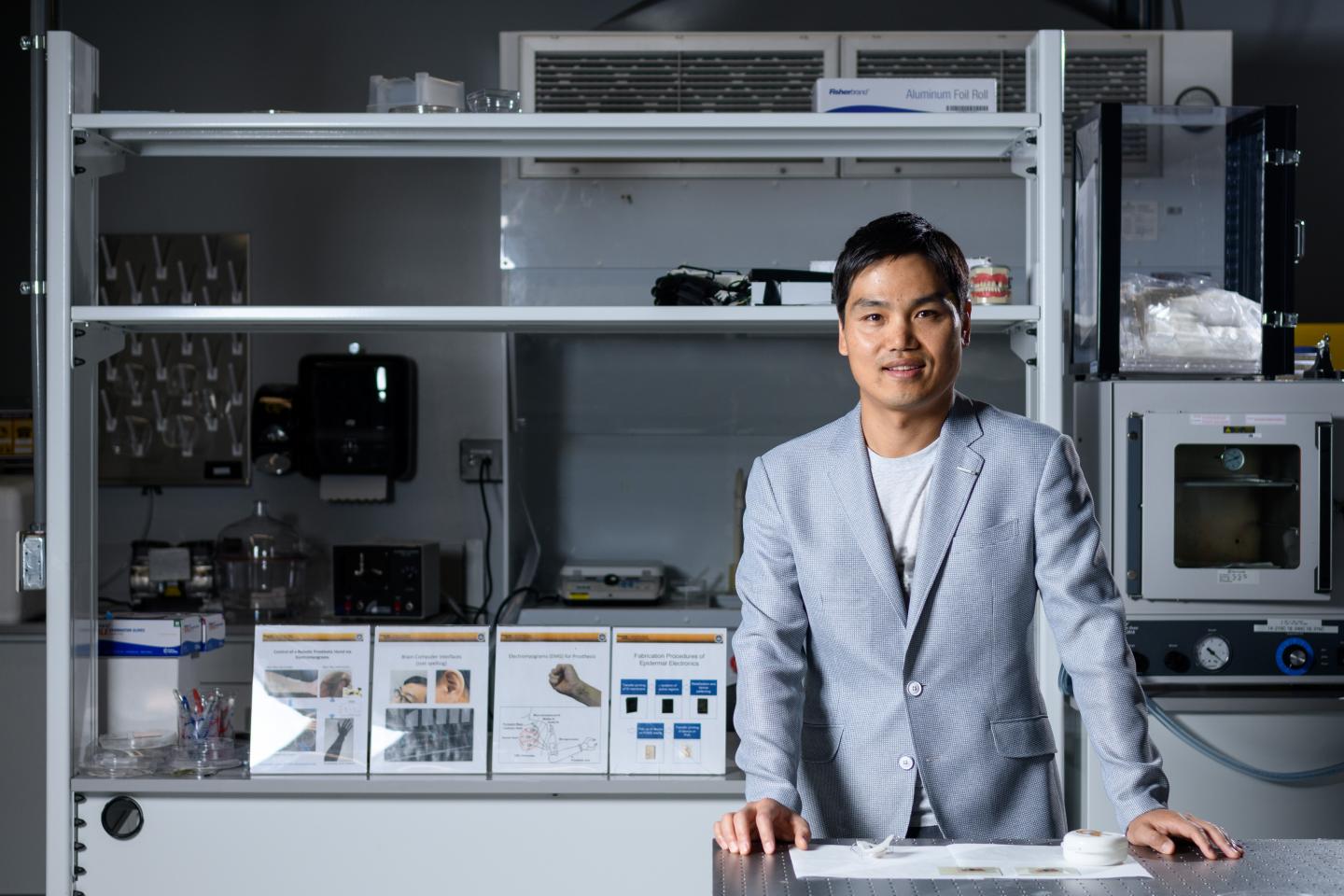 Wearable brain-machine interface turns intentions into actions