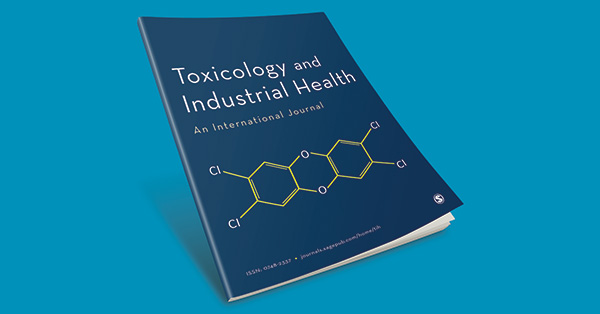 Acute chlorine poisoning caused by an accident at a swimming pool