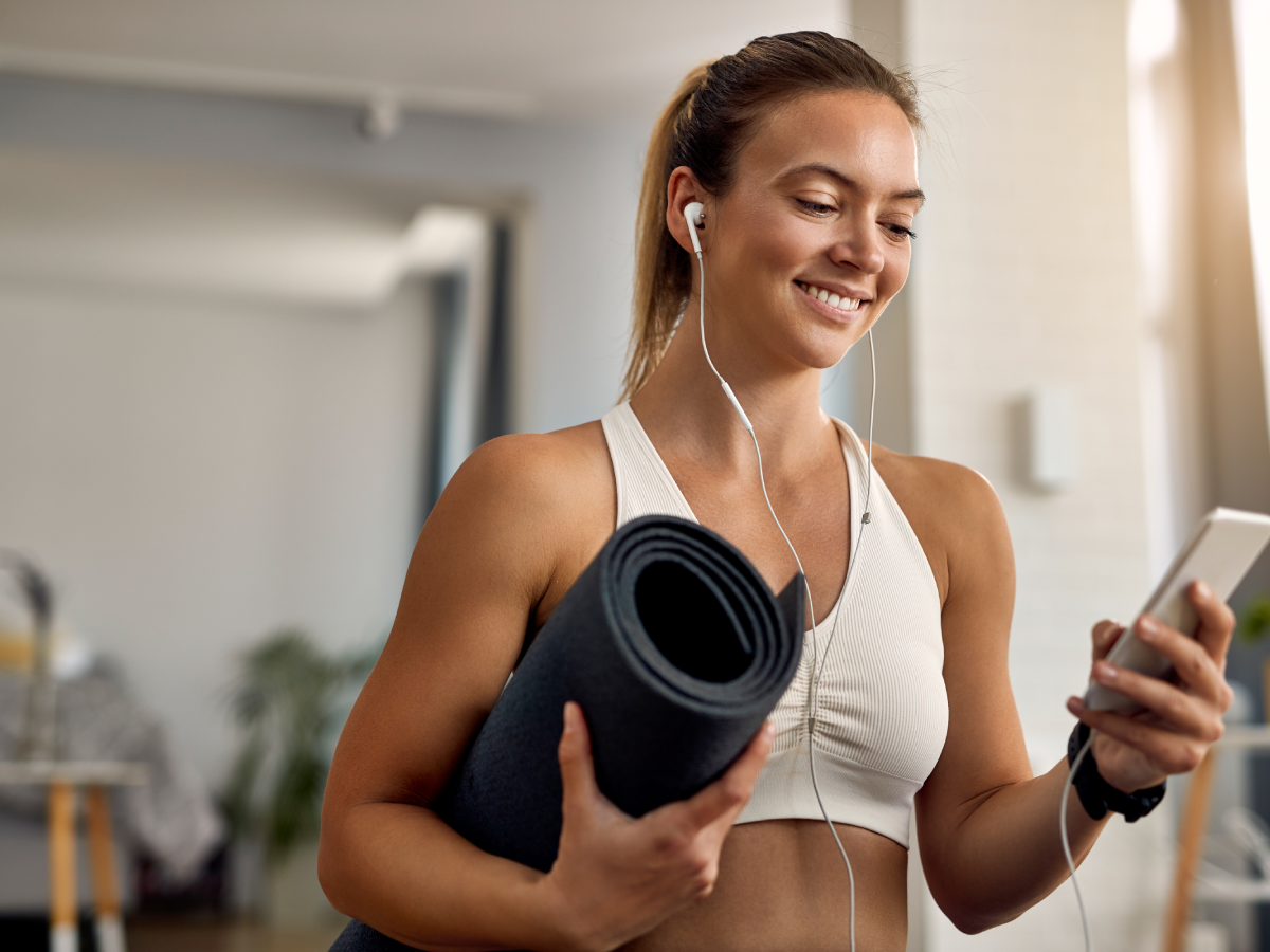 Effectiveness of a Self-Monitoring App in Supporting Physical Activity Maintenance Among Rural Canadians With Cancer After an Exercise Oncology Program: Cluster Randomized Controlled Trial