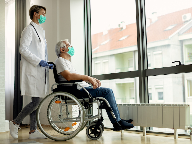 Outsourcing the Management of Reusable Medical Devices in a Chain-Wide Care Setting: Mixed Methods Feasibility Study
