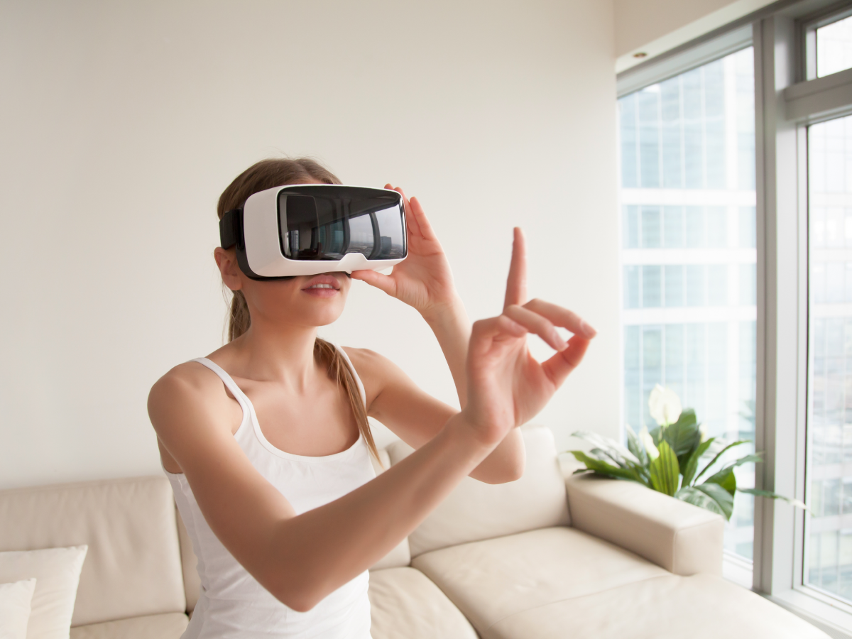 The Efficacy and Therapeutic Alliance of Augmented Reality Exposure Therapy in Treating Adults With Phobic Disorders: Systematic Review